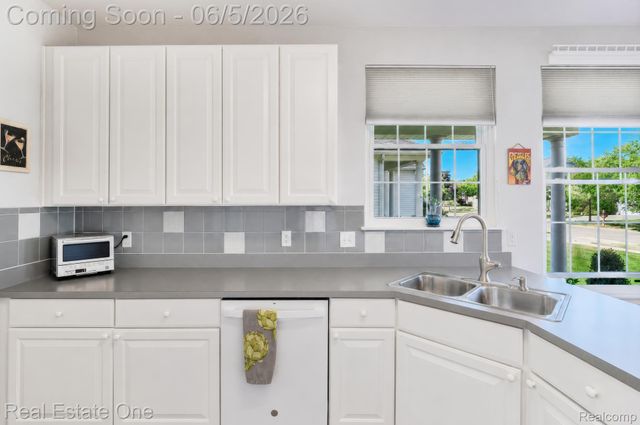 3580 Riverside Drive, Auburn Hills, MI 48326