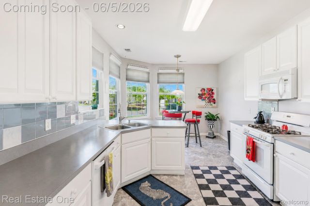 3580 Riverside Drive, Auburn Hills, MI 48326