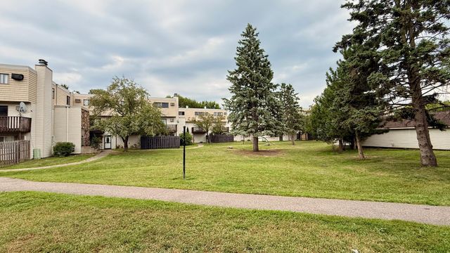 7216 72nd Lane N, Minneapolis, MN 55428