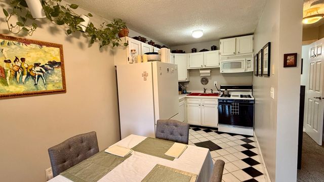 7216 72nd Lane N, Minneapolis, MN 55428