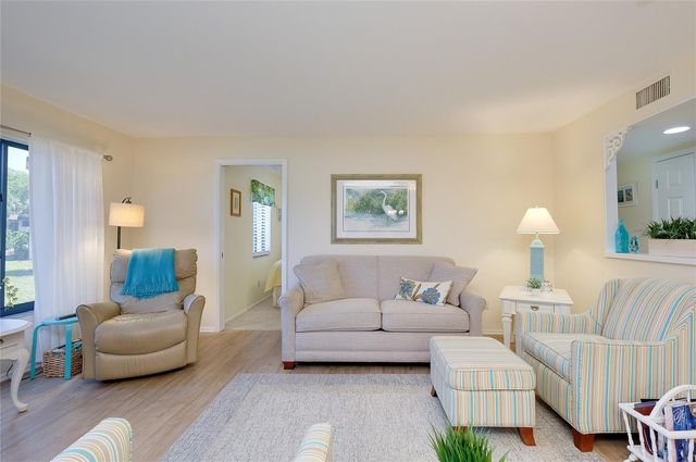 806 CAPRI ISLES BOULEVARD 109, Venice, FL 34292