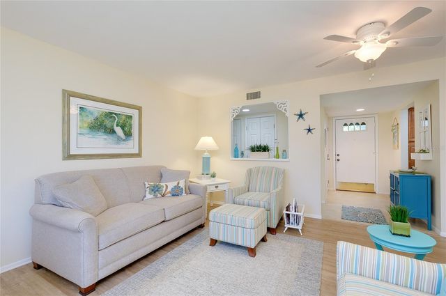 806 CAPRI ISLES BOULEVARD 109, Venice, FL 34292