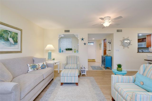 806 CAPRI ISLES BOULEVARD 109, Venice, FL 34292