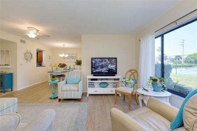 806 CAPRI ISLES BOULEVARD 109, Venice, FL 34292