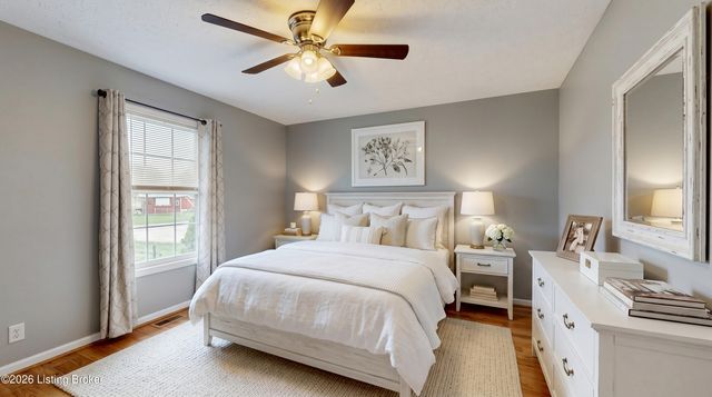 6215 Bay Pine Dr, Louisville, KY 40219