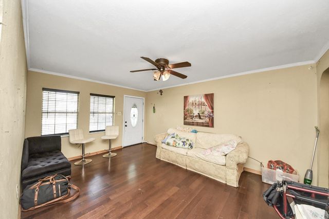 317 San Jacinto Street, La Porte, TX 77571