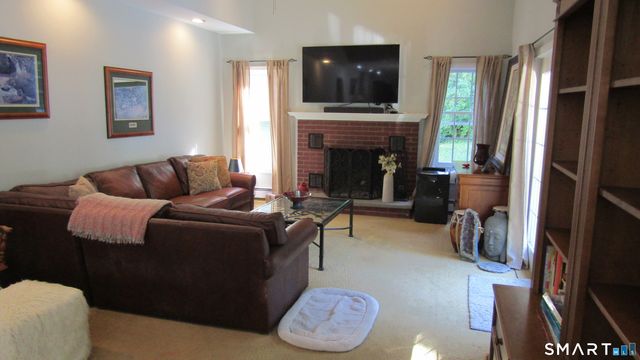 3 O'Keefe Lane, New Hartford, CT 06057