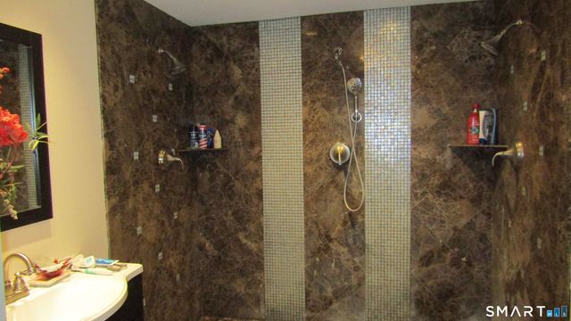 3 O'Keefe Lane, New Hartford, CT 06057