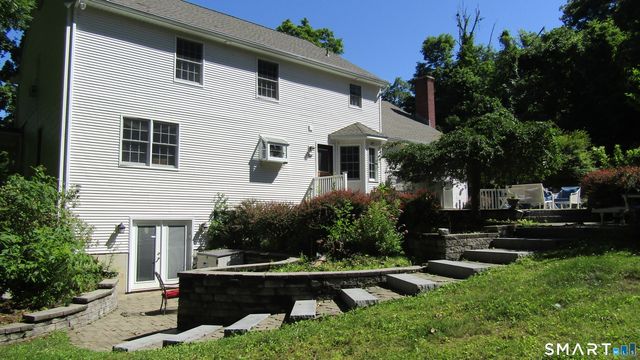 3 O'Keefe Lane, New Hartford, CT 06057