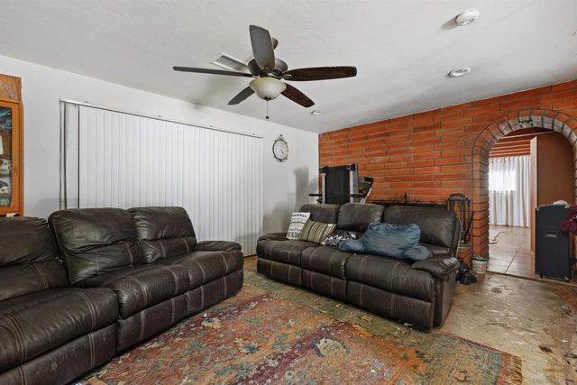 3950 Hellers Bend, Fallbrook, CA 92028