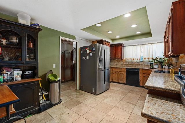 3950 Hellers Bend, Fallbrook, CA 92028