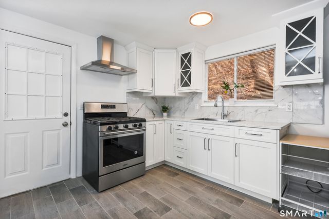 305 Mill Rock Road 305, Hamden, CT 06517