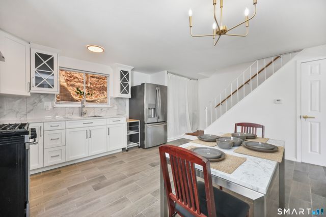 305 Mill Rock Road 305, Hamden, CT 06517