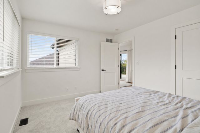 5416 BRIAR ROSE CT, Columbia, MO 65203