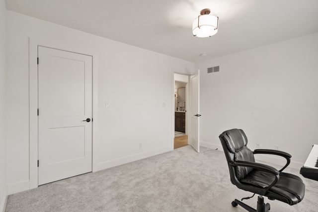 5416 BRIAR ROSE CT, Columbia, MO 65203