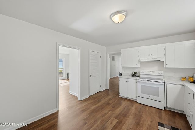 718 Hughes Road, Hampstead, NC 28443