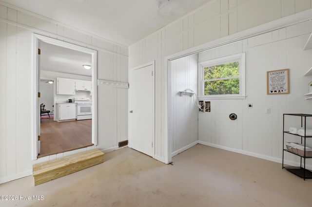 718 Hughes Road, Hampstead, NC 28443