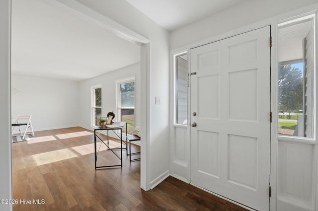 718 Hughes Road, Hampstead, NC 28443