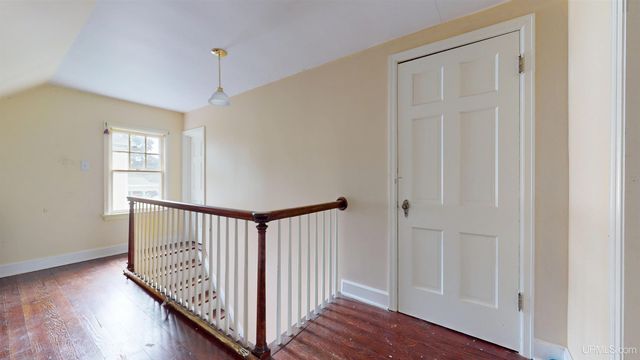 1020 S 7th Avenue, Escanaba, MI 49829