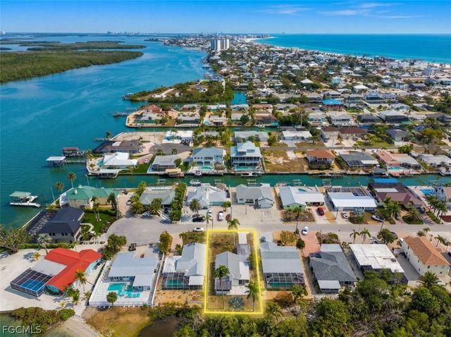 455 Donora BLVD, Fort Myers Beach, FL 33931