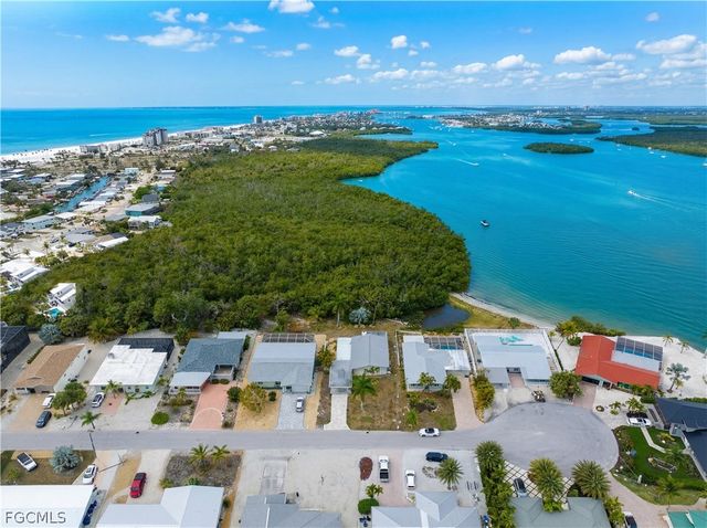 455 Donora BLVD, Fort Myers Beach, FL 33931