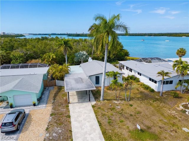 455 Donora BLVD, Fort Myers Beach, FL 33931