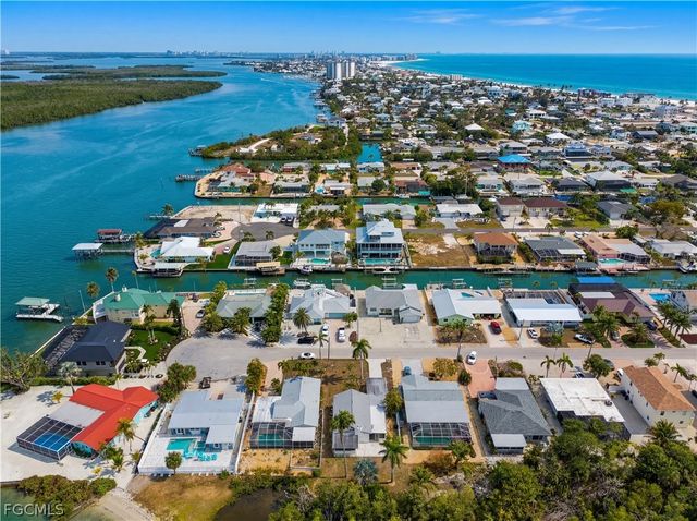 455 Donora BLVD, Fort Myers Beach, FL 33931