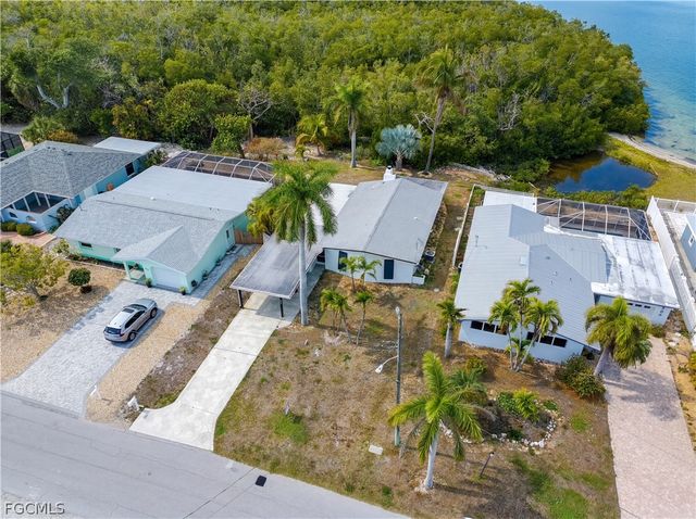 455 Donora BLVD, Fort Myers Beach, FL 33931