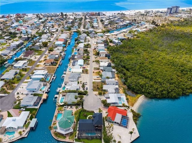 455 Donora BLVD, Fort Myers Beach, FL 33931