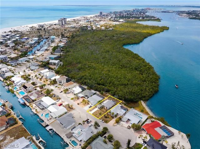 455 Donora BLVD, Fort Myers Beach, FL 33931