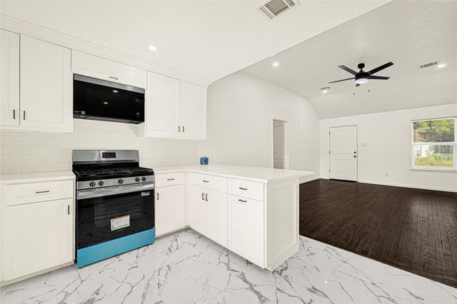 7101 Goforth Street, Houston, TX 77021