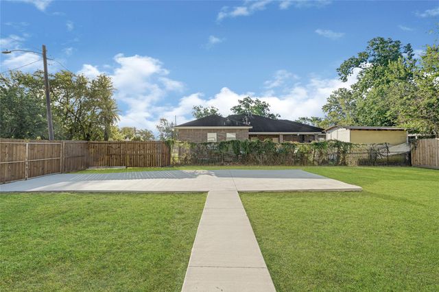 7101 Goforth Street, Houston, TX 77021