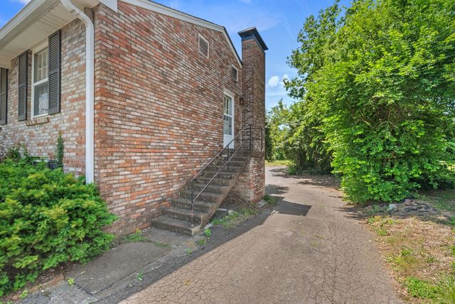 439 Lynn Dr, Nashville, TN 37211
