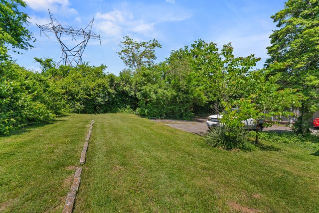 439 Lynn Dr, Nashville, TN 37211