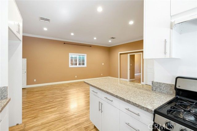 15549 Ludlow A, San Fernando, CA 91345