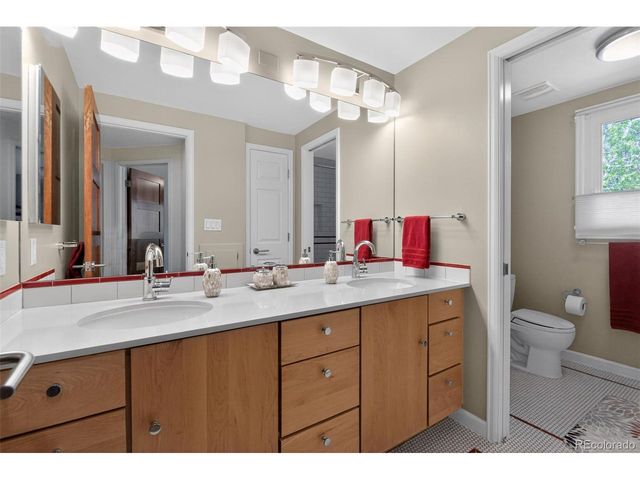 9830 E Fair Ln, Englewood, CO 80111