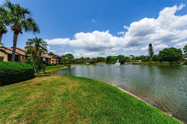 5685 ASHTON LAKE DRIVE 2, Sarasota, FL 34231