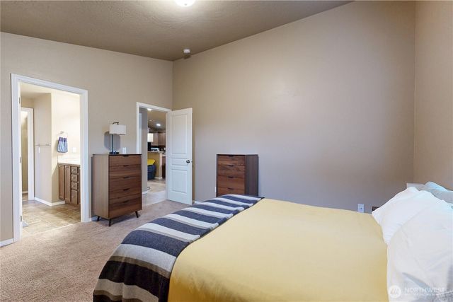 1173 SW Carver Street, College Place, WA 99324