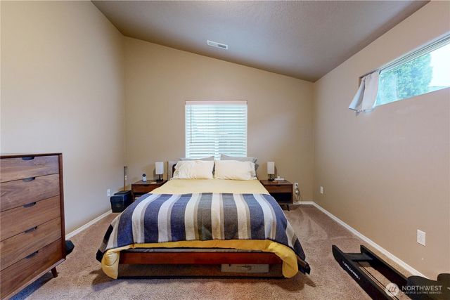 1173 SW Carver Street, College Place, WA 99324