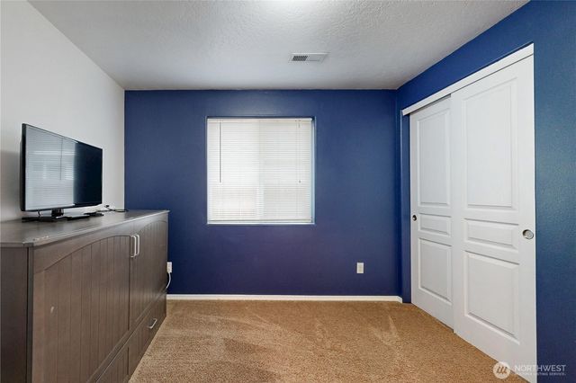 1173 SW Carver Street, College Place, WA 99324