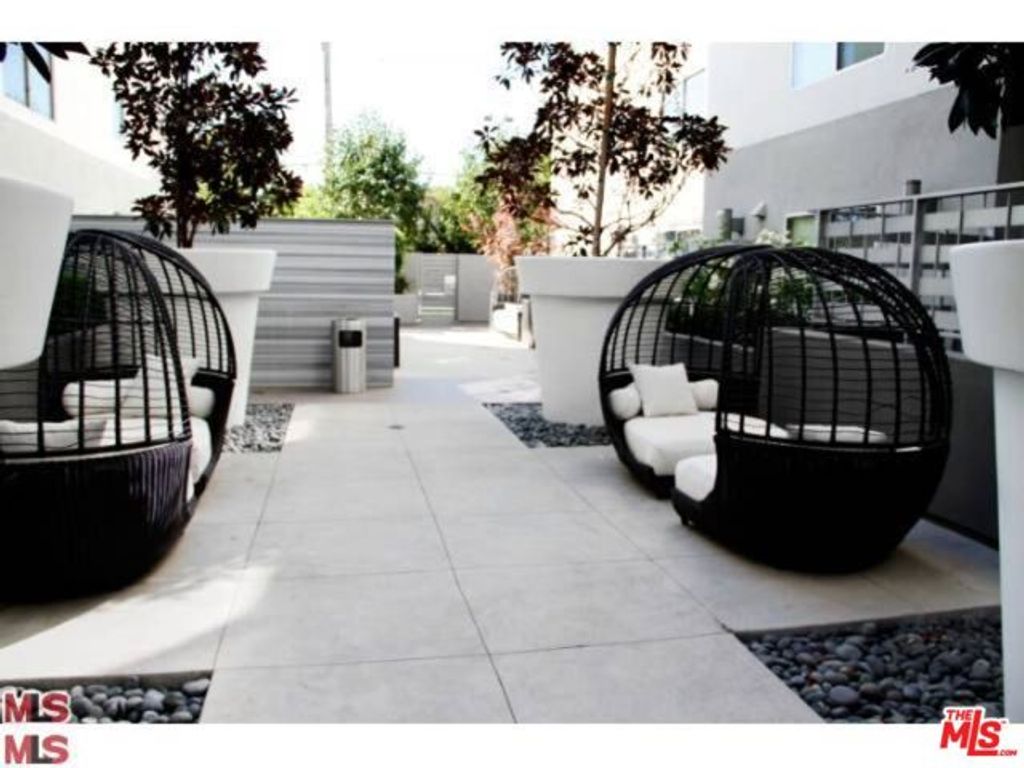 1700 Sawtelle Boulevard PH16, Los Angeles, CA 90025