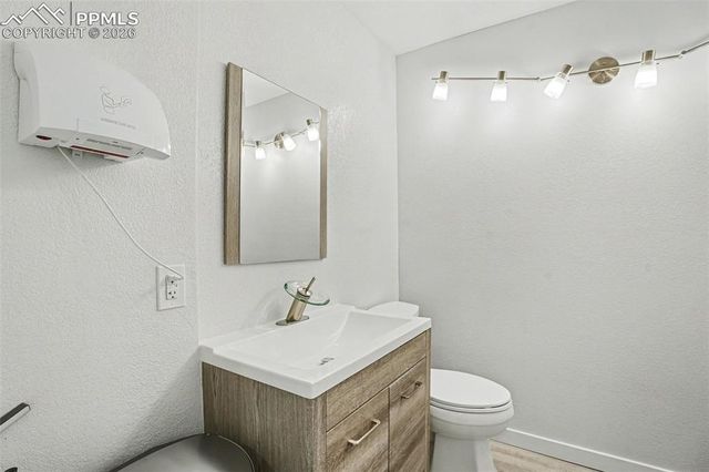 6040 San Mateo Drive, Colorado Springs, CO 80911