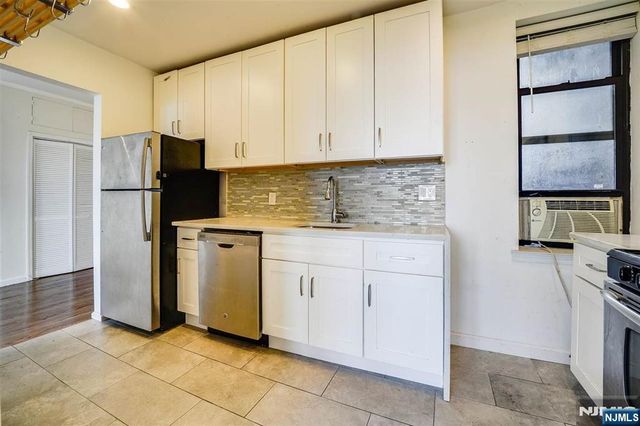 883 JFK Blvd E 3F, Weehawken, NJ 07086