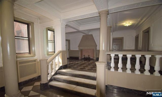 883 JFK Blvd E 3F, Weehawken, NJ 07086