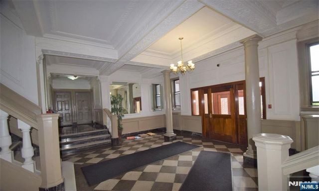 883 JFK Blvd E 3F, Weehawken, NJ 07086