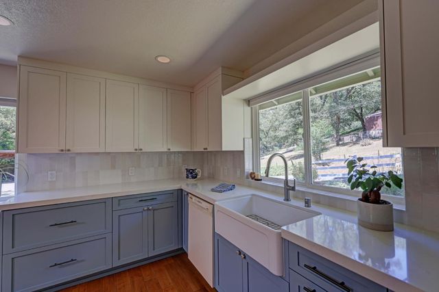 17000 Loganberry Ct, Meadow Vista, CA 95722