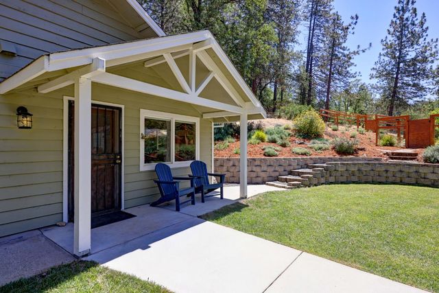 17000 Loganberry Ct, Meadow Vista, CA 95722