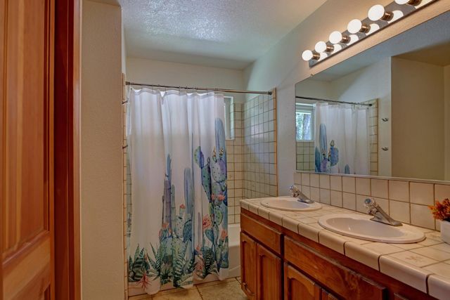 17000 Loganberry Ct, Meadow Vista, CA 95722