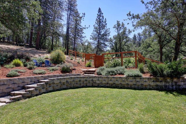 17000 Loganberry Ct, Meadow Vista, CA 95722