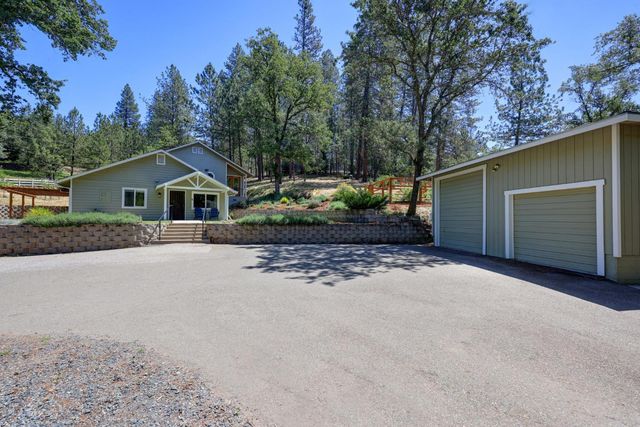 17000 Loganberry Ct, Meadow Vista, CA 95722